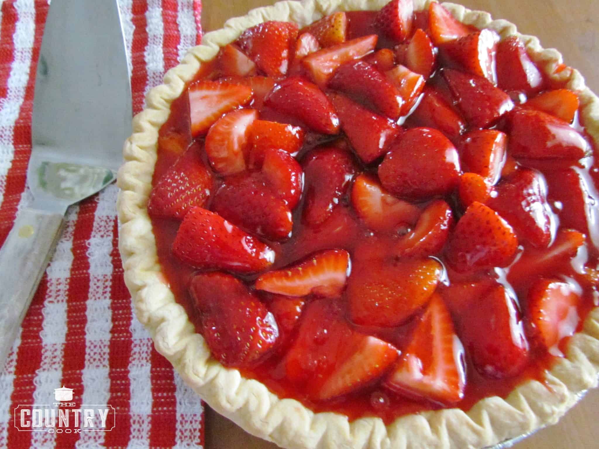 strawberry pie with 7up and jello