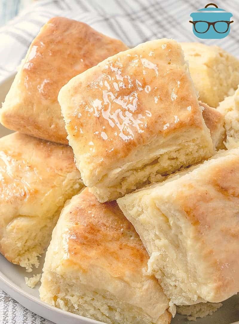 Easy Yeast Roll Biscuits (+Video)