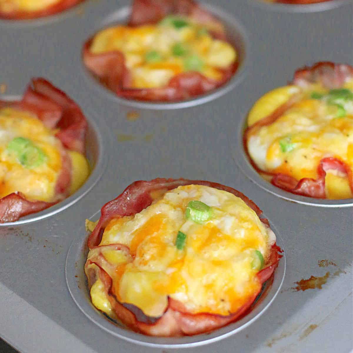 Baked Ham and Egg Cups (+Video)
