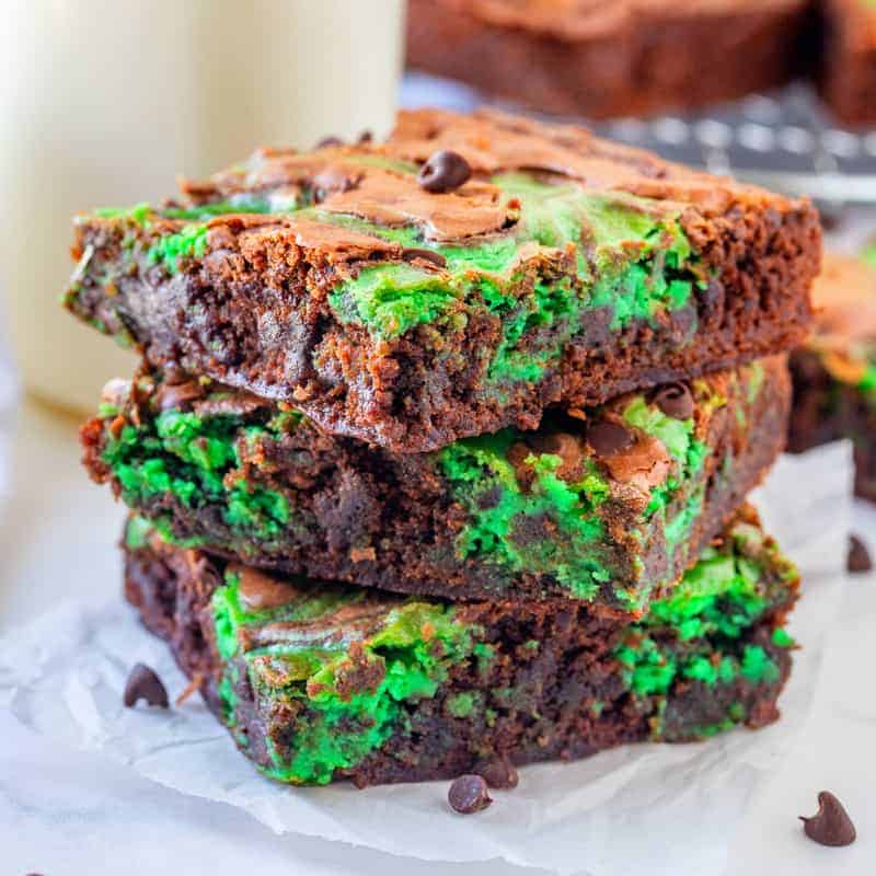 Mint Chocolate Chip Brownies (+Video)