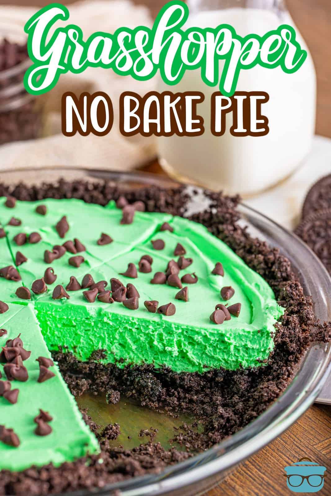 green grasshopper pie shown with a slice removed from the pie. 