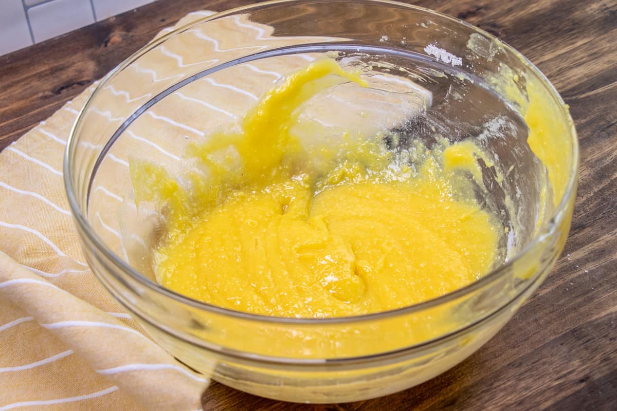 DRAINED PINEAPPLE JUICE COMBINED WITH INSTANT VANILLA PUDDING MIX.