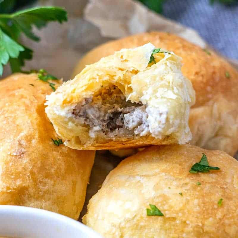 Puff Pastry Sausage Rolls (+Video)