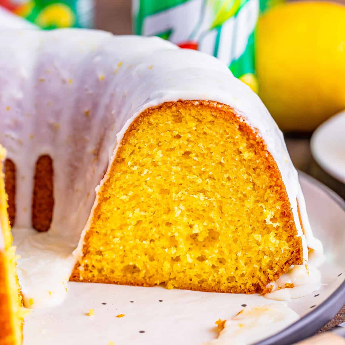 The Best 7-Up Cake (+Video)