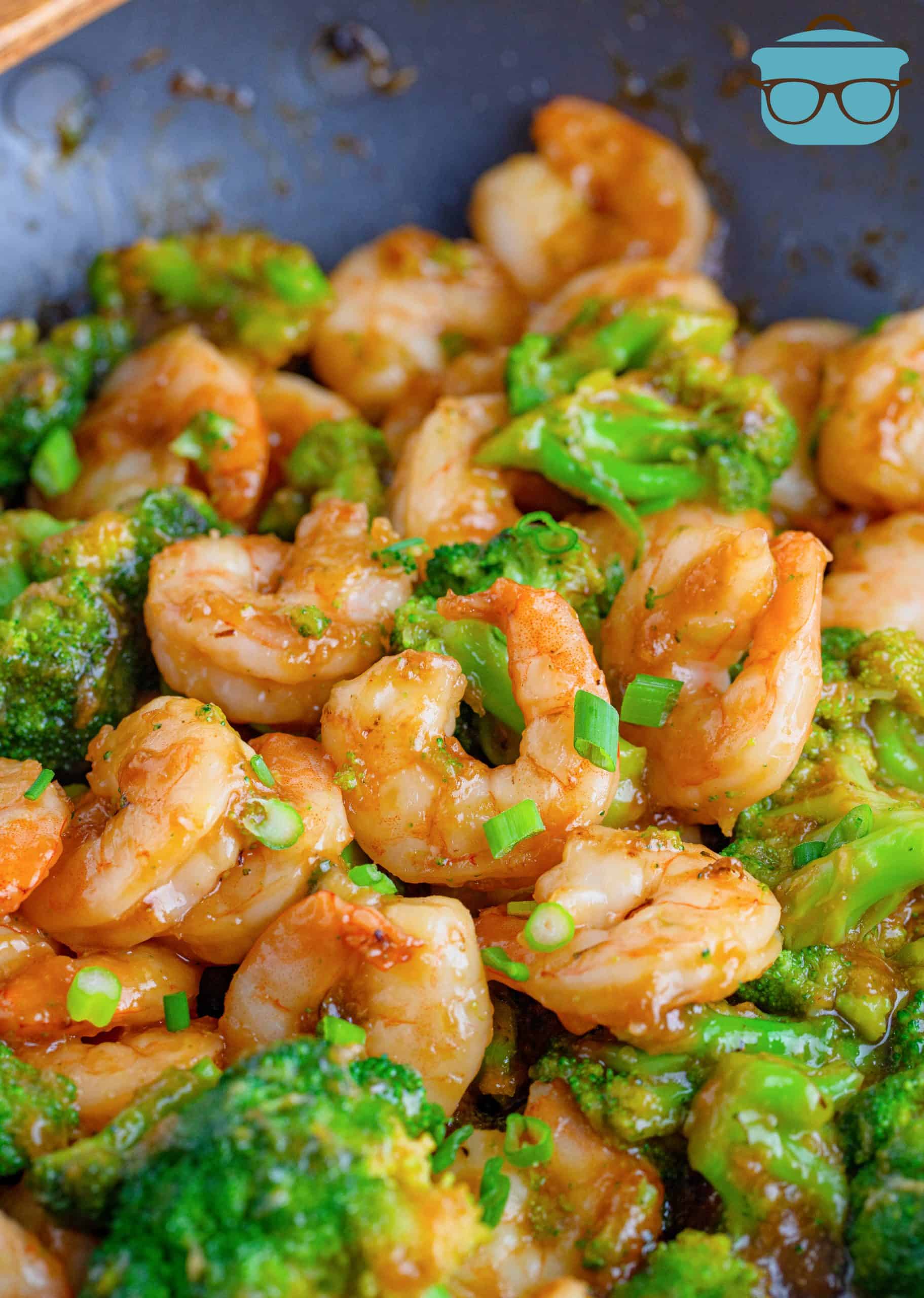 Finished One Pan Shrimp and Broccoli in pan