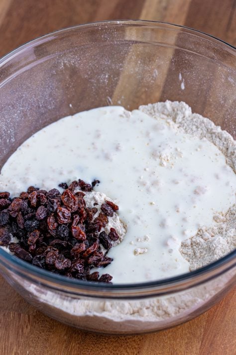 buttermilk and raisins added to flour mixture.