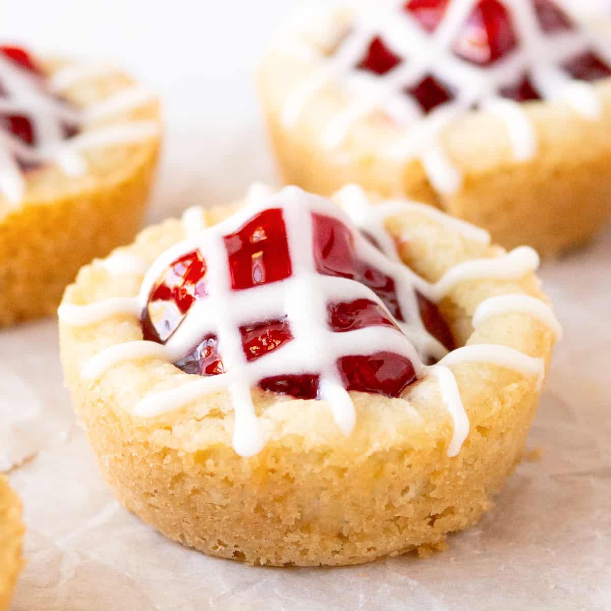 Strawberry Cookie Cups