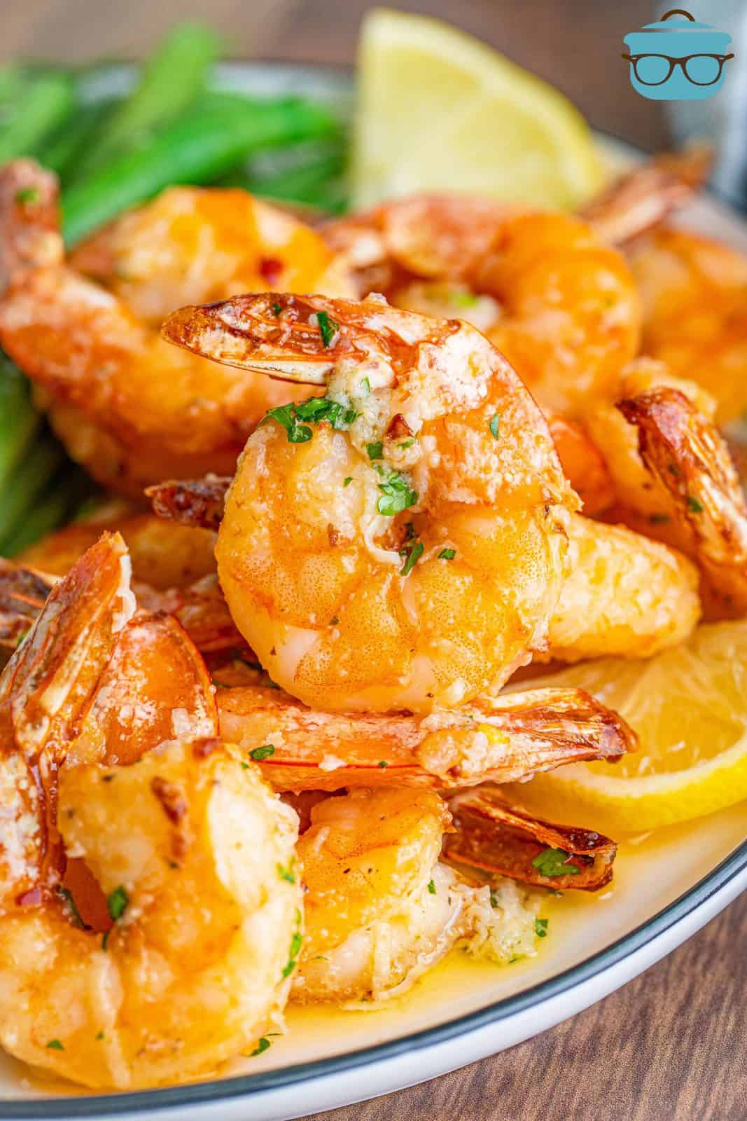 Close up of Air Fryer Garlic Butter Shrimp on plate.