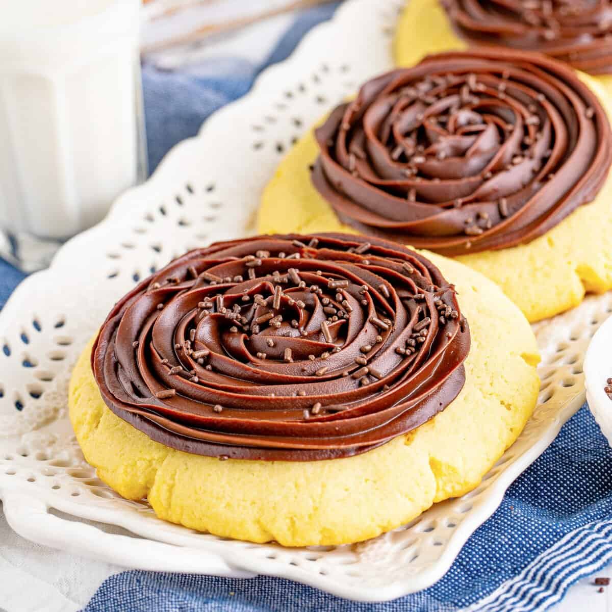Crumbl Chocolate Cupcake Cookies