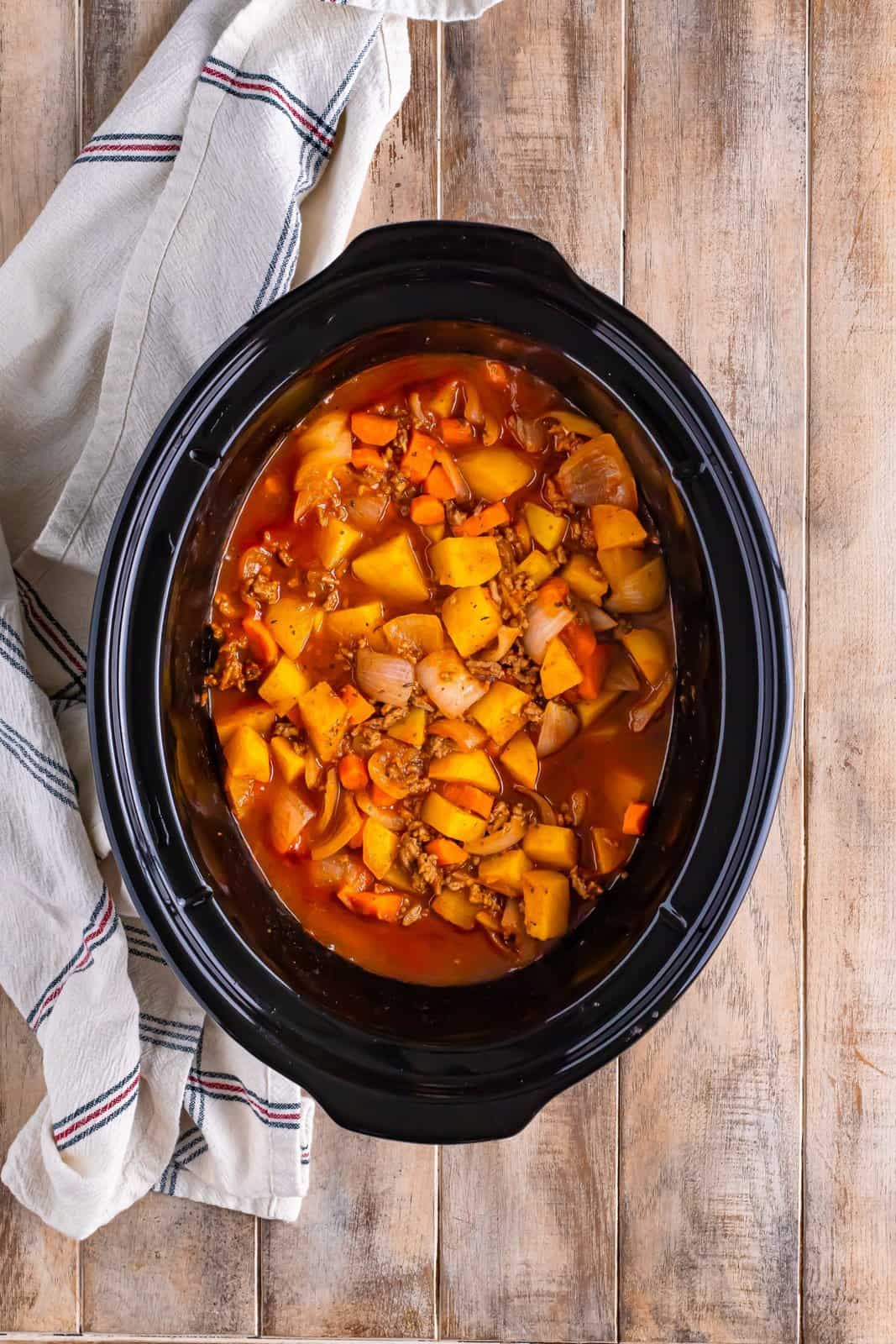 A slow cooker full of delicious cowboy stew.