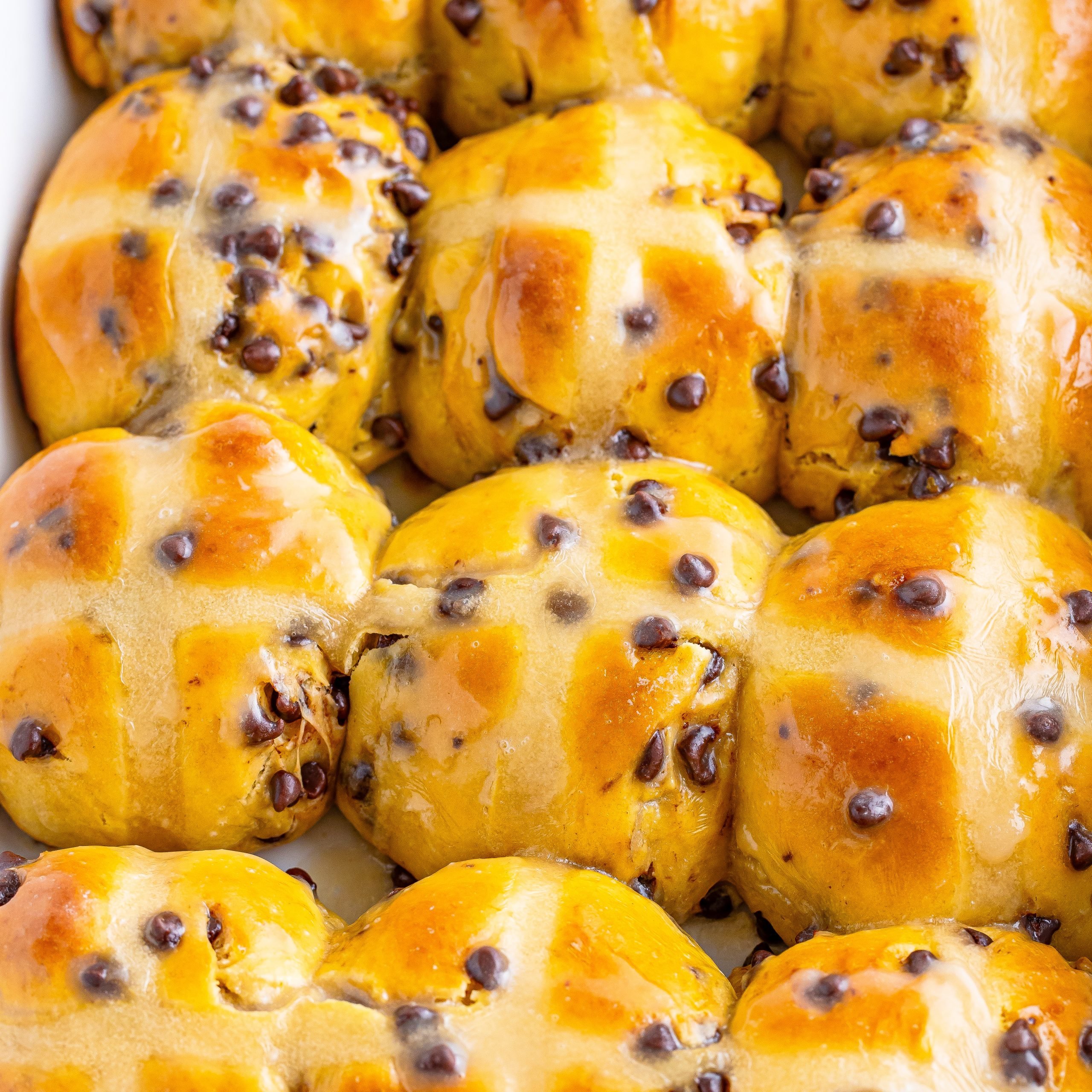 Hot Cross Buns (with chocolate chips)