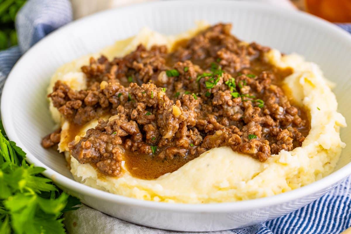 Ground Beef and Gravy - The Country Cook