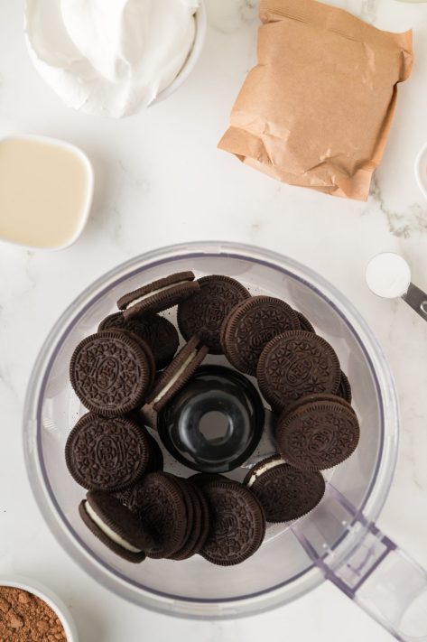 Oreos in a food processor.