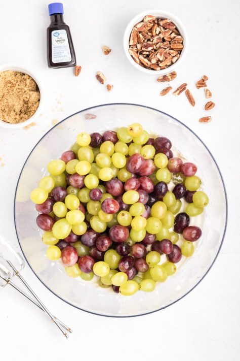 Grapes in a bowl.